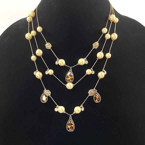 Betsey Johnson Necklace Faux Pearls  Leopard Print - Picture 4 of 6